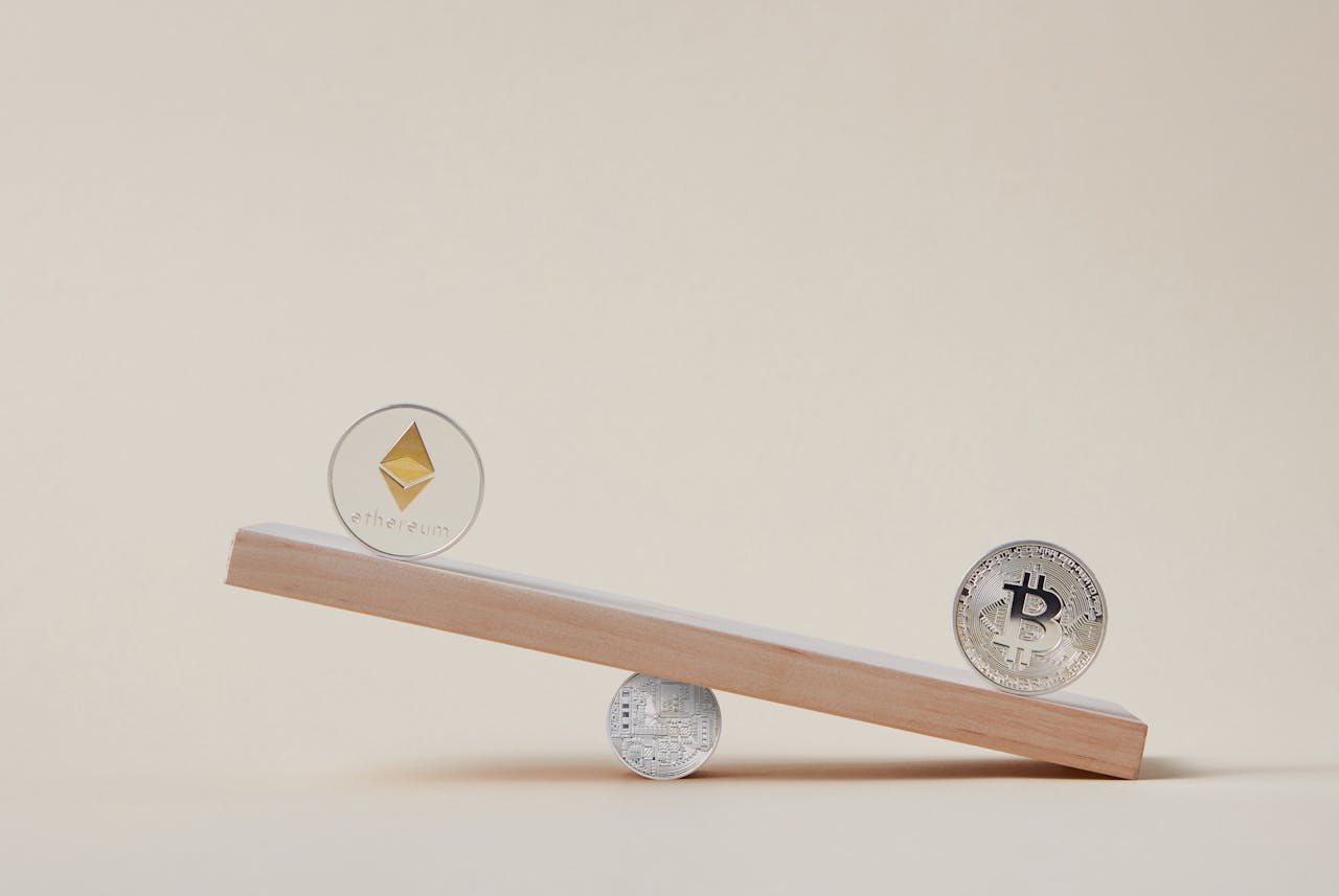 bitcoin and altcoin on scale