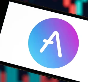 Aave Weighs Closing Six V3 Markets and Removing 50 Reserves