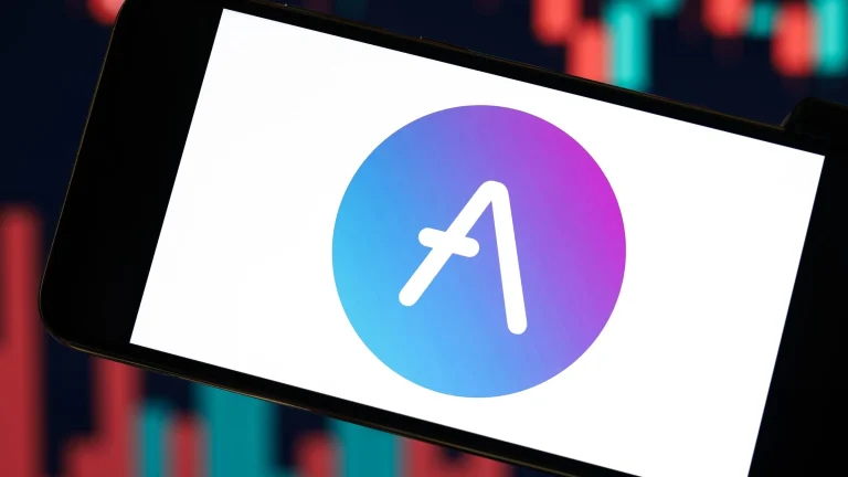 Aave Weighs Closing Six V3 Markets and Removing 50 Reserves