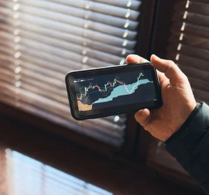 AAVE Trades Below $100 After Multicoin Sends 150,000 Tokens to Galaxy OTC and BitGo