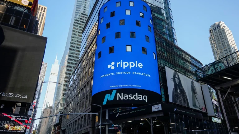 Ripple Launches RLUSD Minting Tools as Monthly Transfer Volume Falls 25%