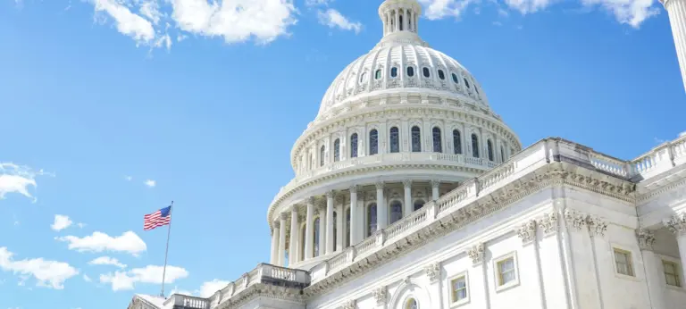 XRP Leads Major Token Losses as Senate Delays Clarity Act Vote to September
