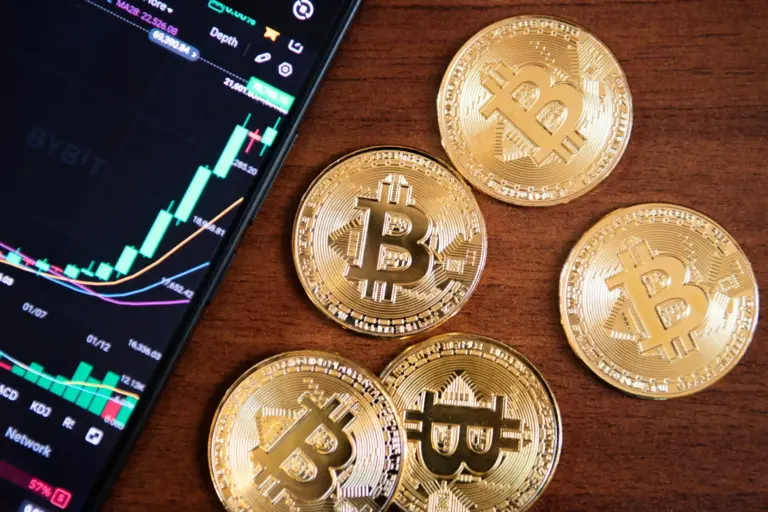 Tech Veteran Jeff Booth Says He Spent 15,000 Hours Testing Bitcoin
