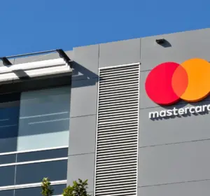 Mastercard Backs Multiple Stablecoins as AI Agents Become H2 Priority