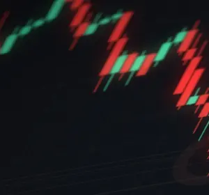 Trader Buys LAPTOP at $5.97, Position Falls 87% as Token Crashes