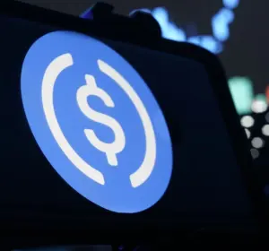 Stablecoin Supply Falls $378M as USDe Gains